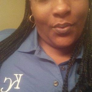 Meet your Posher, Renee